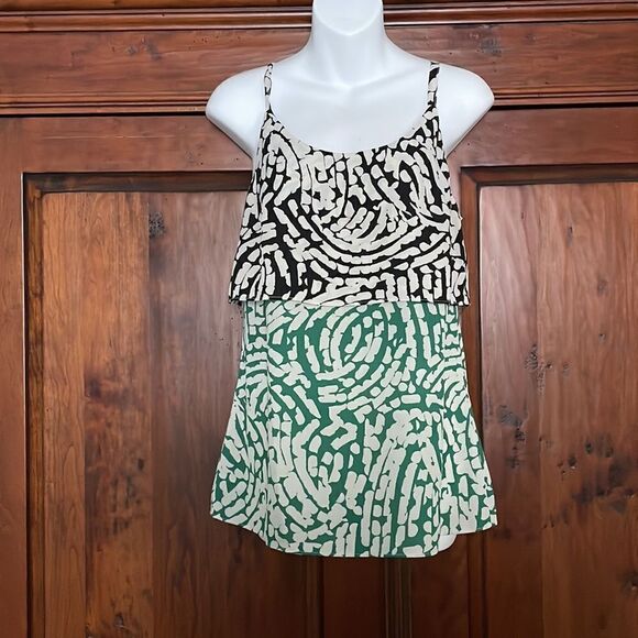 NWT CAbi #5732 Hobnob Two Tier Cami Green/Black XS - Picture 5 of 9